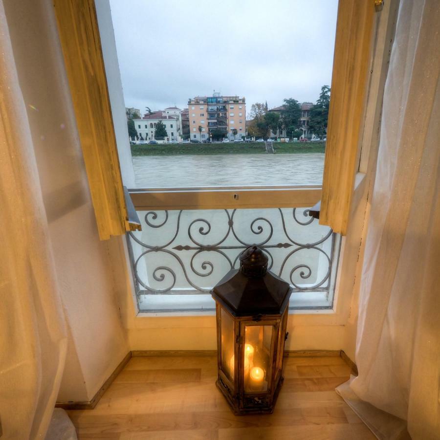 Apartmán Casa Archi - Vista Sul Fiume Verona Exteriér fotografie